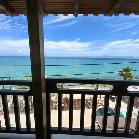 Blue Levantes * Πευκοχώρι