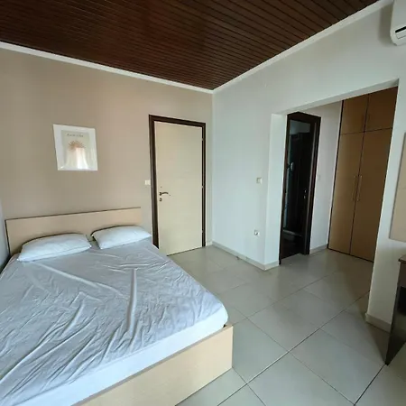 Blue Levantes Πευκοχώρι