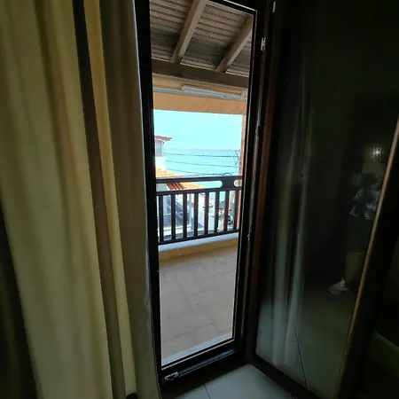 アパート Blue Levantes ペフコホリ