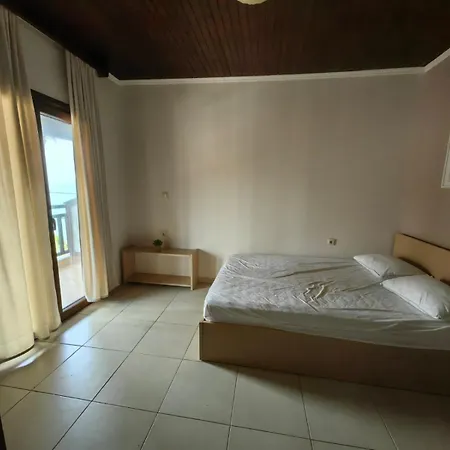 Blue Levantes アパート ペフコホリ