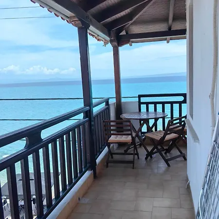 Blue Levantes アパート ペフコホリ